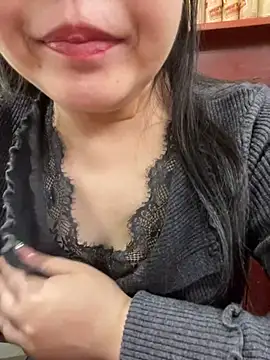 yhan1314 online show from April 15, 2026, 10:11 am