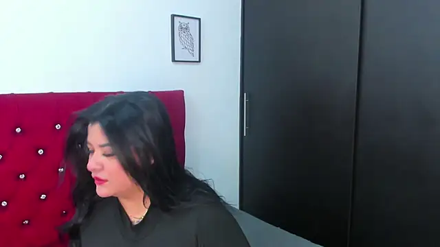 Katty West online show from April 13, 2026, 7:41 pm