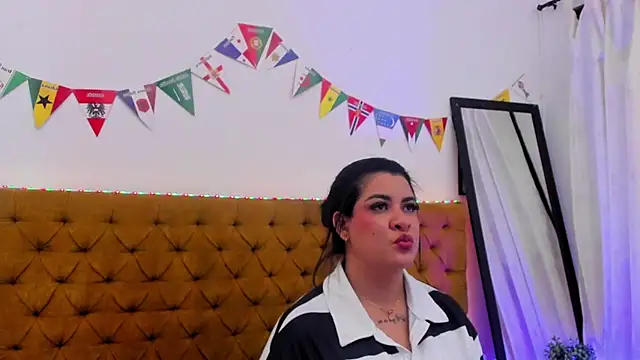 Snapshot of Katty_West chatting on July 3, 2026, 6:47 pm Katty West online show from July 3, 2026, 6:47 pm