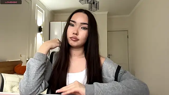 MardellHeavrin online show from May 19, 2026, 1:39 pm