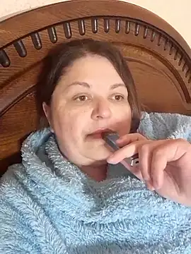 Snapshot of Dear_Natalia chatting on April 15, 2026, 3:57 am Dear Natalia online show from April 15, 2026, 3:57 am