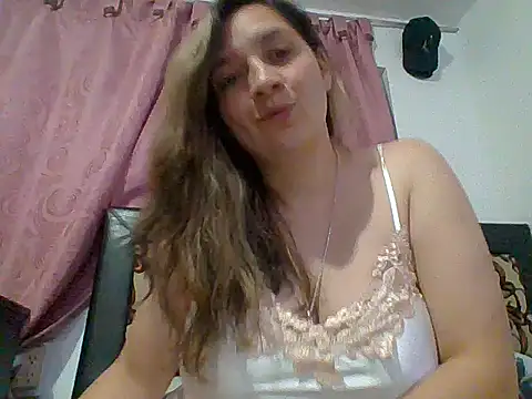 Snapshot of belucci_vale chatting on July 25, 2026, 1:25 am belucci vale online show from July 25, 2026, 1:25 am