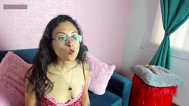 Kat santana online show from April 13, 2026, 9:53 pm