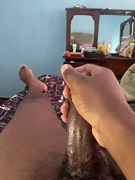 Snapshot of YourfavDick04 chatting on April 15, 2026, 6:20 am YourfavDick04 online show from April 15, 2026, 6:20 am