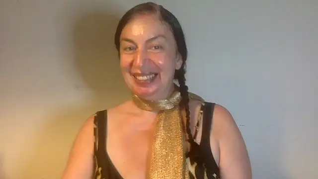 Snapshot of Lizzaa80 chatting on July 7, 2026, 4:11 pm Lizzaa80 online show from July 7, 2026, 4:11 pm