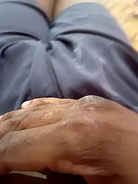 Snapshot of rogeriobastospqdt chatting on April 15, 2026, 12:23 pm rogeriobastospqdt online show from April 15, 2026, 12:23 pm