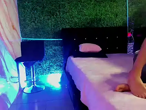 Snapshot of rafael_velvet chatting on April 12, 2026, 1:38 pm rafael velvet online show from April 12, 2026, 1:38 pm