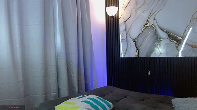 triiangel latinboy online show from May 11, 2026, 2:45 pm