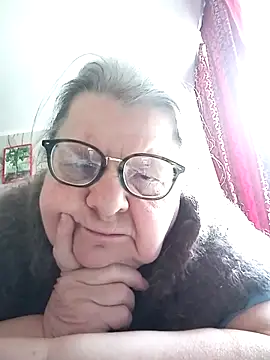 Snapshot of MartaMia68 chatting on April 17, 2026, 10:29 am MartaMia68 online show from April 17, 2026, 10:29 am