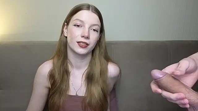 -Kamiko  online show from April 13, 2026, 4:23 pm