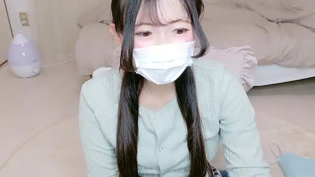 Satomi nn online show from April 21, 2026, 3:13 am