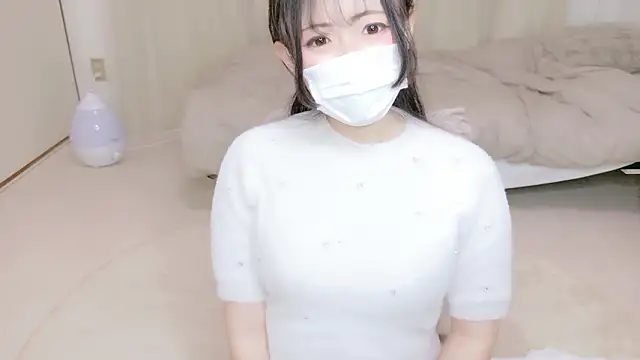 Satomi nn online show from April 23, 2026, 4:24 am