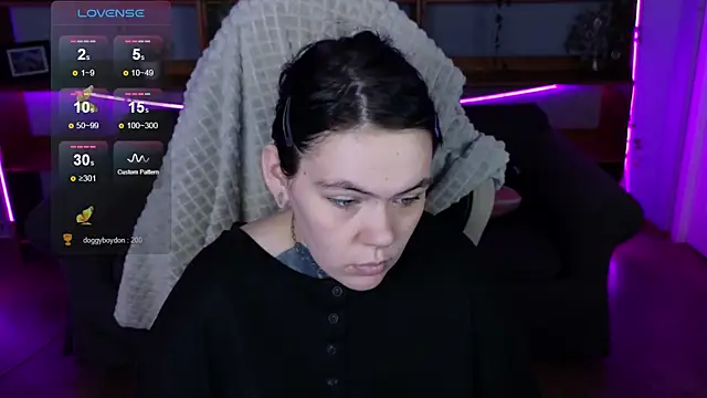 QwertyAnnie Lbo online show from April 9, 2026, 11:15 am