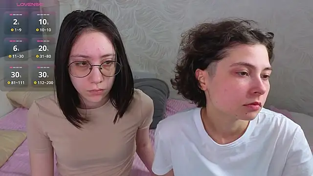 Snapshot of AllisonKierce chatting on May 20, 2026, 3:02 am AllisonKierce online show from May 20, 2026, 3:02 am
