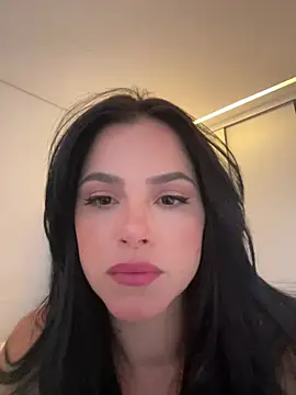 LOUISEE   online show from April 16, 2026, 2:07 pm