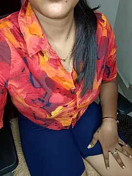 Snapshot of Tamilmoon006 chatting on June 18, 2026, 7:41 am Tamilmoon006 online show from June 18, 2026, 7:41 am
