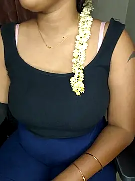 Snapshot of Tamilmoon006 chatting on June 28, 2026, 5:19 pm Tamilmoon006 online show from June 28, 2026, 5:19 pm