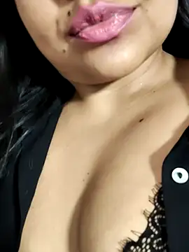 Snapshot of alisonnturbay chatting on July 2, 2026, 3:17 am alisonnturbay online show from July 2, 2026, 3:17 am