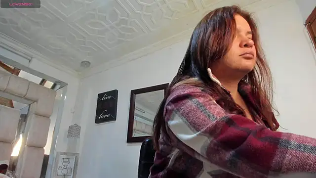 SarahQ65 online show from April 16, 2026, 12:50 pm