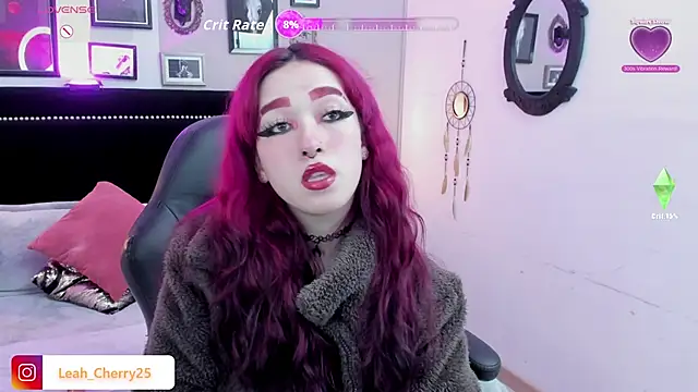Snapshot of Leah_cherry chatting on June 22, 2026, 9:34 pm Leah cherry online show from June 22, 2026, 9:34 pm