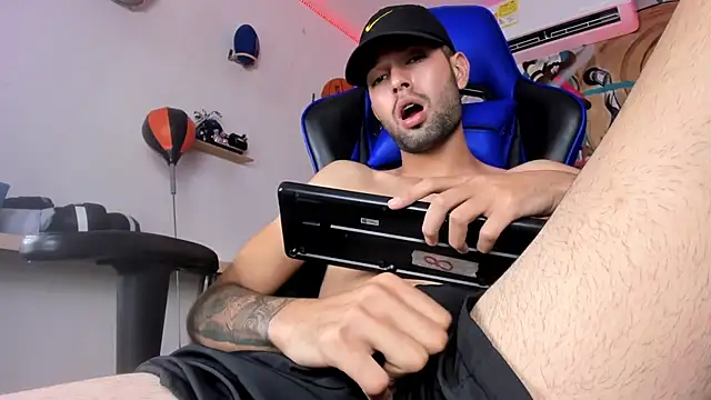 Ian Valenti online show from April 15, 2026, 7:58 pm