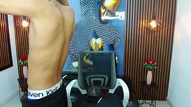 Skinny cute Alyer online show from June 30, 2026, 2:23 am