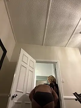 SweetSinsation online show from April 10, 2026, 7:07 pm