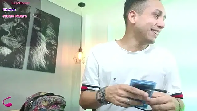 Snapshot of Zack_isback chatting on July 6, 2026, 7:38 pm Zack isback online show from July 6, 2026, 7:38 pm