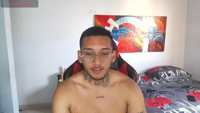 Snapshot of Andymanfit chatting on April 15, 2026, 10:10 pm Andymanfit online show from April 15, 2026, 10:10 pm