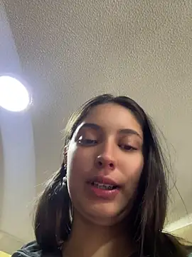 Snapshot of Lucyfer-fire chatting on May 6, 2026, 11:15 am Lucyfer-fire online show from May 6, 2026, 11:15 am