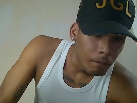 Snapshot of sexy-athletic-guy chatting on April 11, 2026, 1:21 am sexy-athletic-guy online show from April 11, 2026, 1:21 am