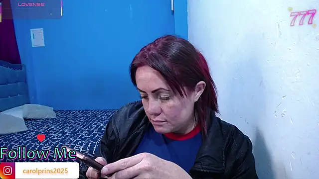 carolinhe26 online show from May 16, 2026, 9:13 pm