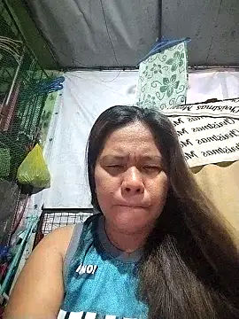 FILIPINAPUSSYPINAY online show from May 3, 2026, 1:28 pm