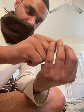 Snapshot of rathorejii chatting on April 11, 2026, 7:45 am rathorejii online show from April 11, 2026, 7:45 am