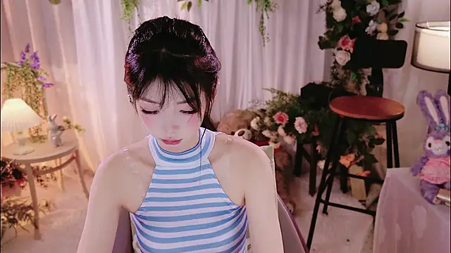 Zoe-001 online show from July 9, 2026, 3:16 pm