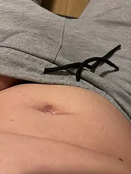 geilstel89 online show from April 19, 2026, 7:49 pm