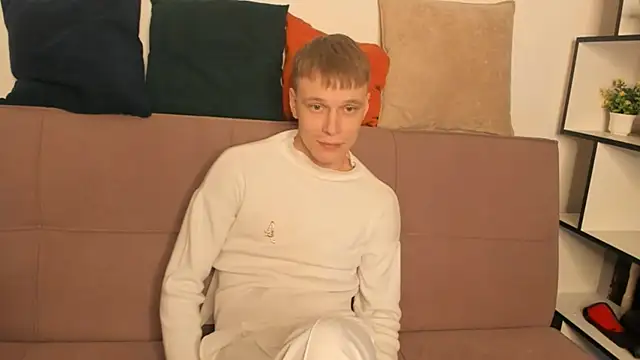 Snapshot of TwinkWhite chatting on April 13, 2026, 9:09 pm TwinkWhite online show from April 13, 2026, 9:09 pm