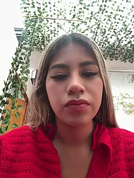 Kimmiebellarie online show from May 19, 2026, 2:01 pm