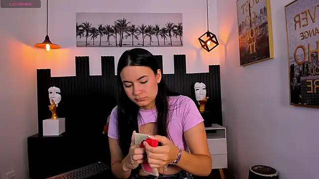 Snapshot of rosaleia_ chatting on April 15, 2026, 8:20 pm rosaleia online show from April 15, 2026, 8:20 pm