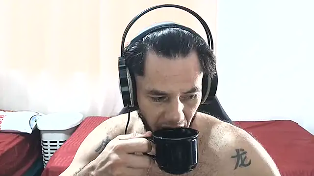Snapshot of andrew_1520 chatting on July 30, 2026, 6:07 pm andrew 1520 online show from July 30, 2026, 6:07 pm
