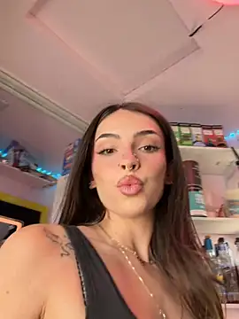 juicybootyquinn online show from July 9, 2026, 1:20 am