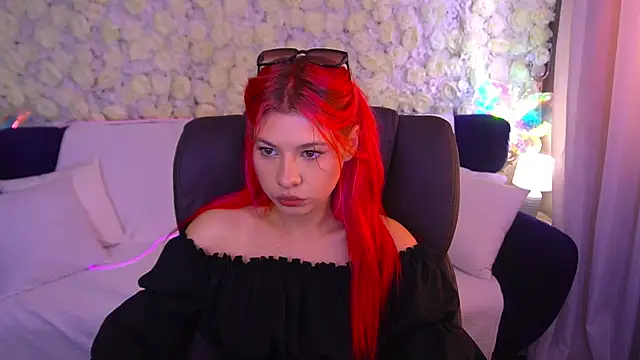 PinkyTrix online show from June 6, 2026, 12:32 pm