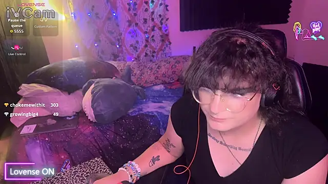 lobotomyprincess online show from April 23, 2026, 6:36 am