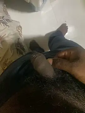 rahul 4457 online show from April 18, 2026, 4:55 pm