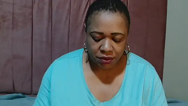 Snapshot of BUSTYQUEEN56_ chatting on June 8, 2026, 6:25 am BUSTYQUEEN56 online show from June 8, 2026, 6:25 am