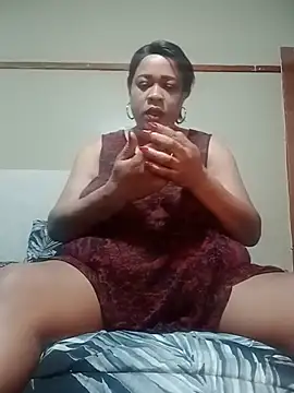 Snapshot of BUSTYQUEEN56_ chatting on June 11, 2026, 6:33 am BUSTYQUEEN56 online show from June 11, 2026, 6:33 am