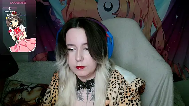 mirabite  online show from April 13, 2026, 7:36 am