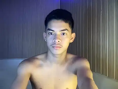 yourhotasian jhonpol16 online show from April 30, 2026, 2:51 am