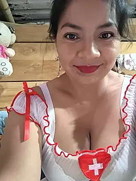 Snapshot of Tamaraxxx_hot chatting on June 21, 2026, 12:02 am Tamaraxxx hot online show from June 21, 2026, 12:02 am