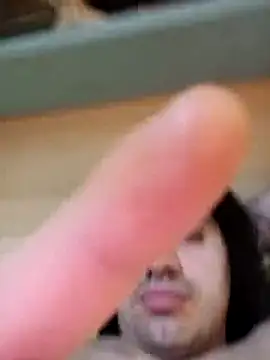 Snapshot of sangreal1996 chatting on April 14, 2026, 9:21 pm sangreal1996 online show from April 14, 2026, 9:21 pm